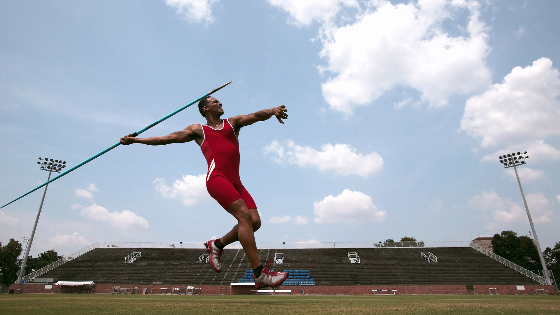 奥斯马尔·奥尔韦拉决赛中段表现抢眼,奥马尔现状